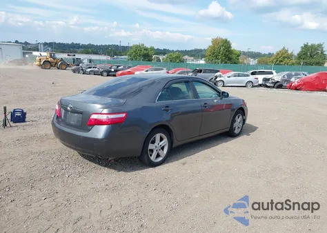 2008 Toyota Camry Le z USA, uszkodzony, nr VIN 4T1BE46K98U756131